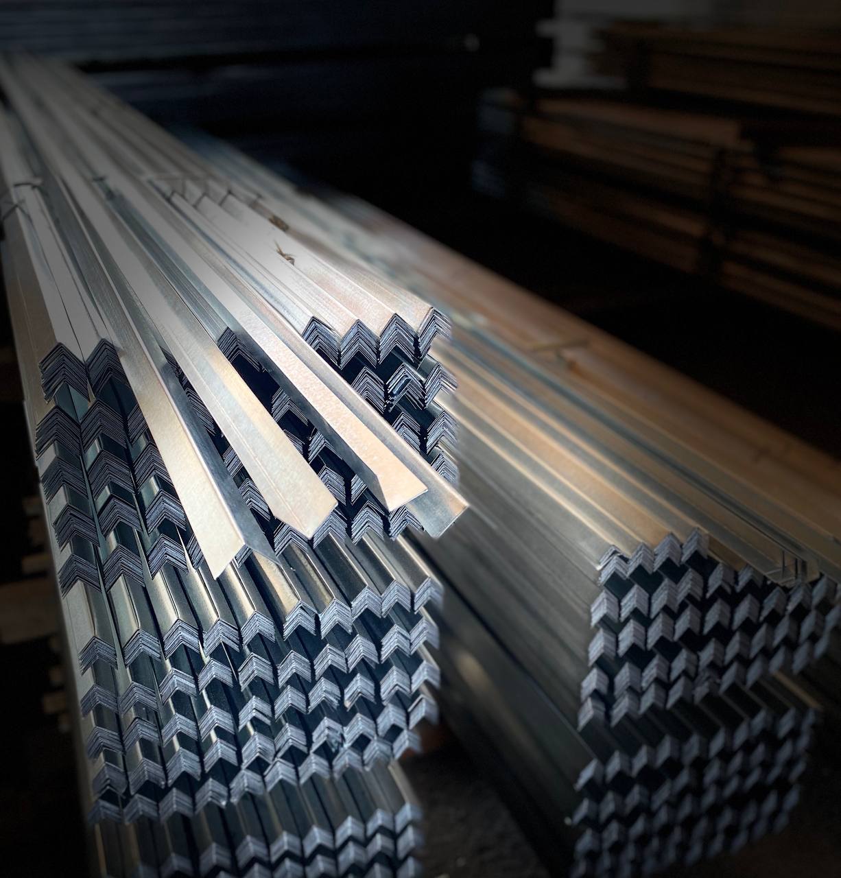 پروفیل کناف مدل L25 بال کوتاه ضخامت 0.48